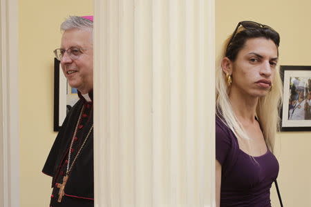 Gay rights activist Most Reverend Roger LaRade, (L), is seen during a press conference in Havana, May 5, 2015. REUTERS/Stringer