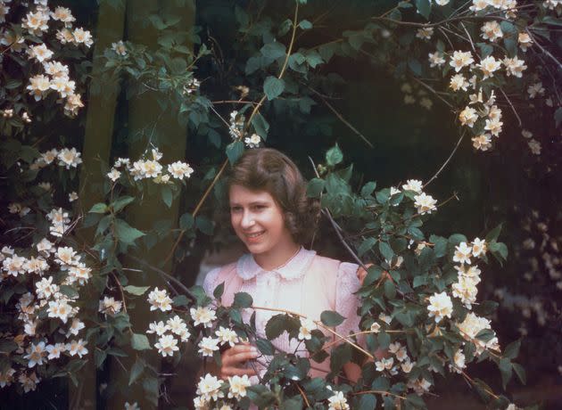 Princess Elizabeth on the grounds of Windsor Castle in 1941. (Photo: Lisa Sheridan/Studio Lisa/Hulton Archive/Getty Images)