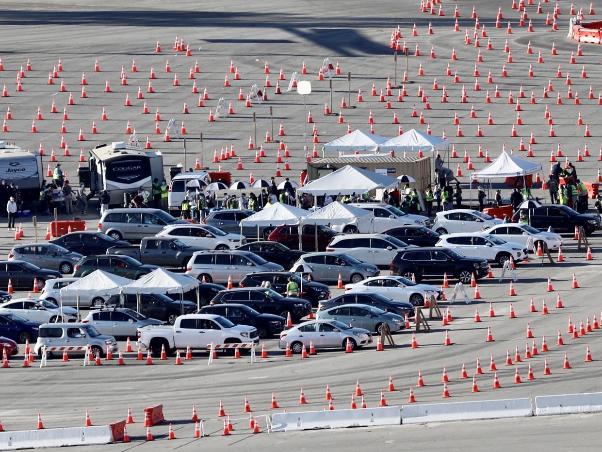 dodger stadium mass vaccination site