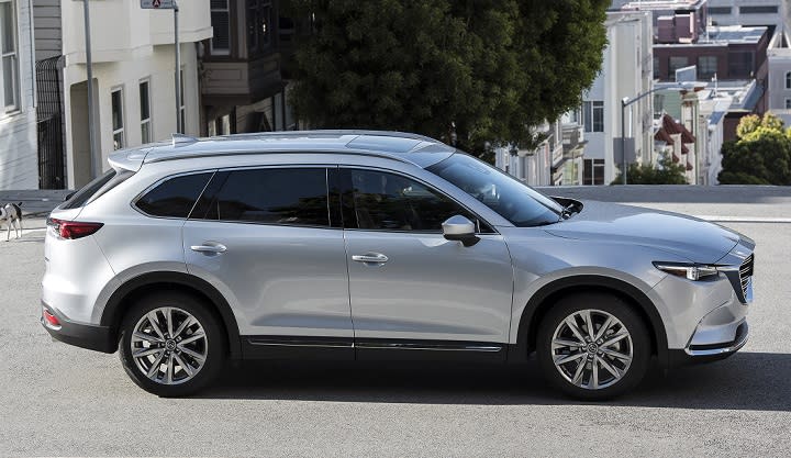 2016 Mazda CX-9 side profile photo