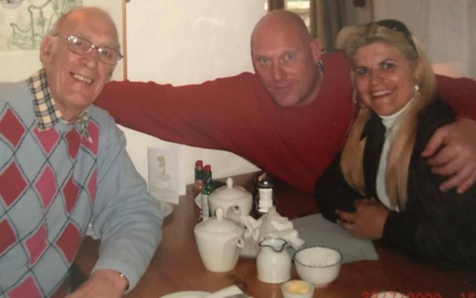 Geoffrey Ward, pictured with his son Andrew and daughter-in-law Regiane