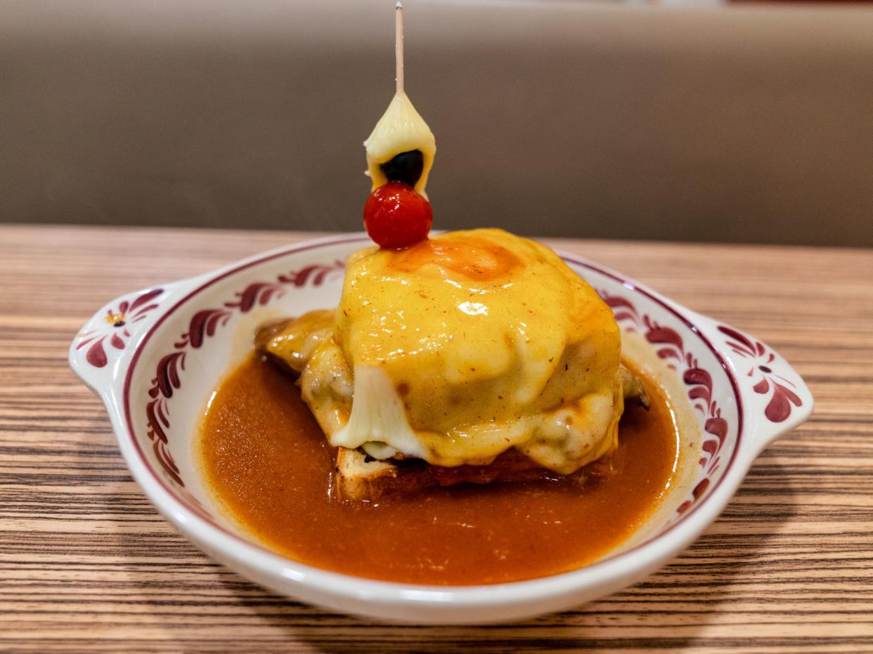 Traditional Portuguese dish 'Francesinha'