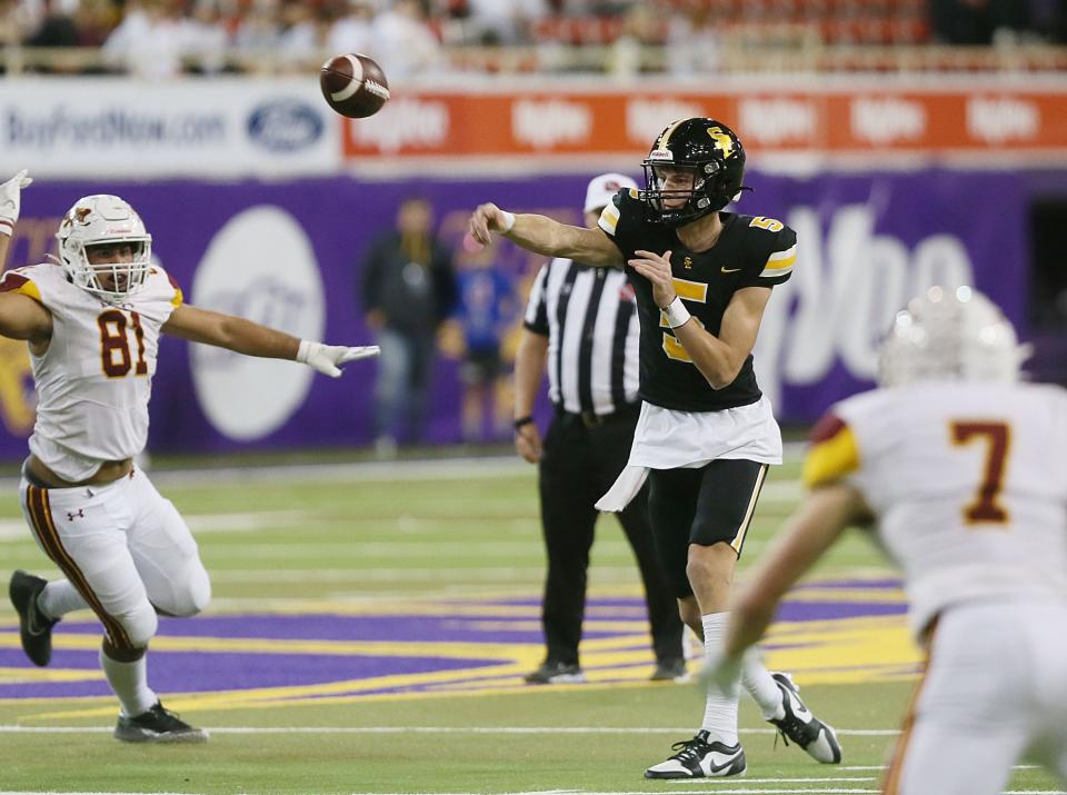 Southeast Polk quarterback Connor Moberly (5) led the Rams to a third-straight state title.