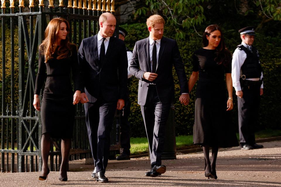 凱特王妃（左一）相當希望威廉（左二）、哈利（右二）可以和好。（路透社）