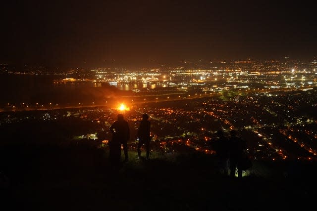 Battle of the Boyne bonfires