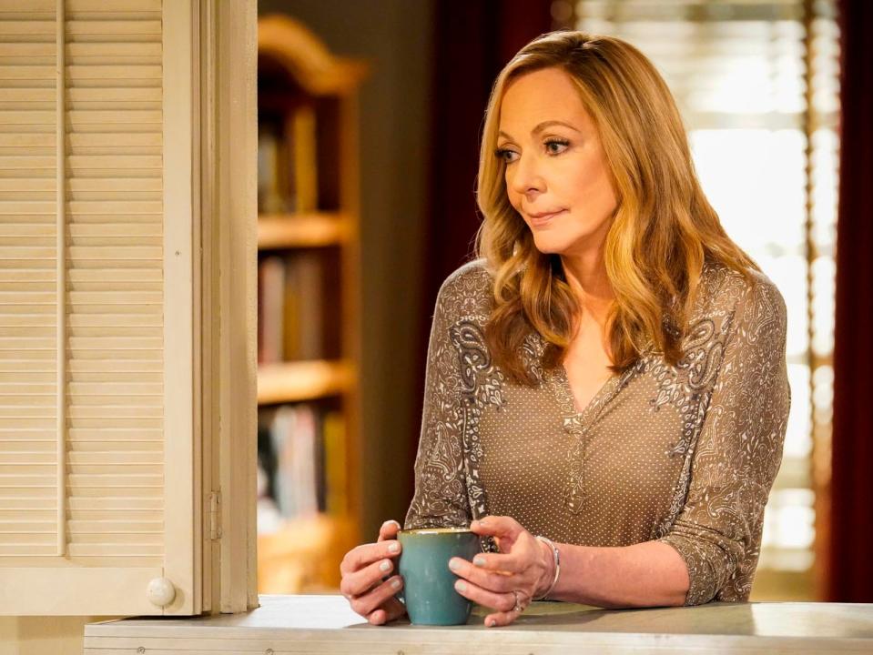 Allison Janney Mom