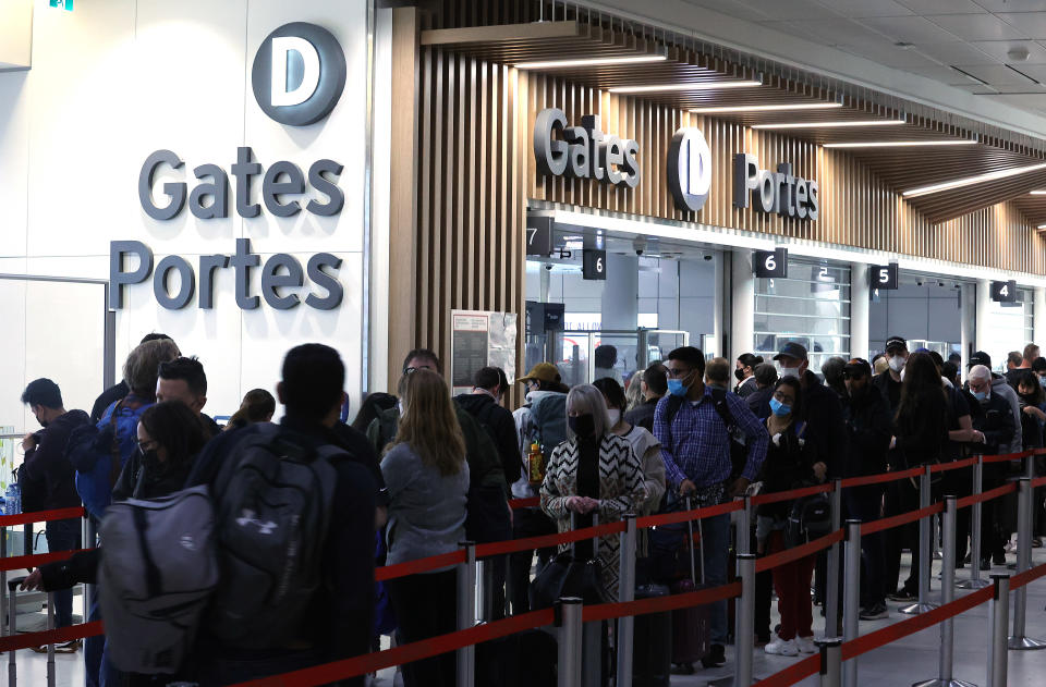 MISSISSAUGA, ON - MAY 12  -  Passengers lineup at Pearson Airport at Gate D to begin to clear security, the line disapated quickly in Mississauga. May 12, 2022.        (Steve Russell/Toronto Star via Getty Images)