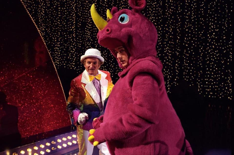 <div class="inline-image__caption"><p>Robin Williams and Edward Norton in <em>Death to Smoochy</em></p></div> <div class="inline-image__credit">Warner Bros.</div>