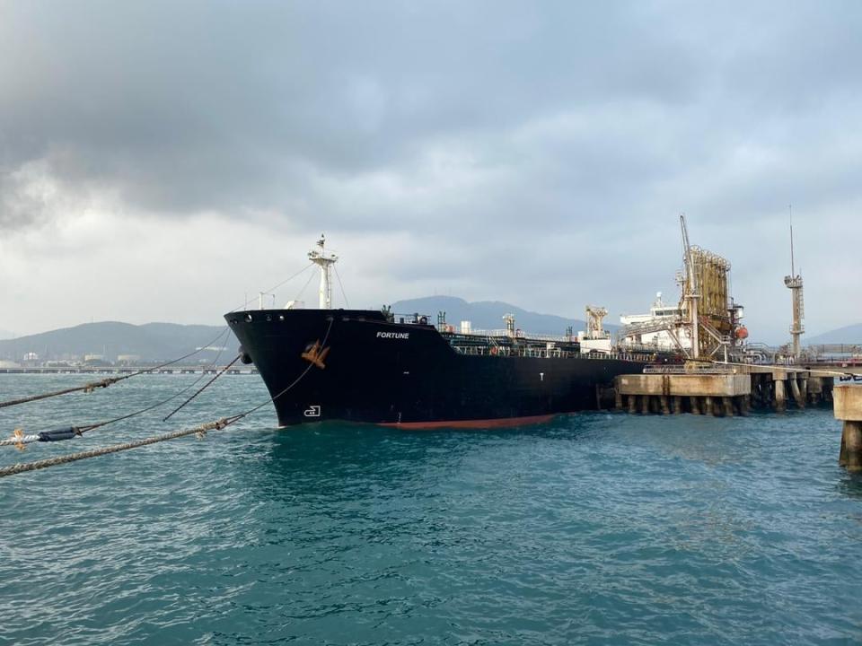 Iranian tanker Fortune docks in Puerto Cabello in VenezuelaVenezuelan Ministry of Popular P