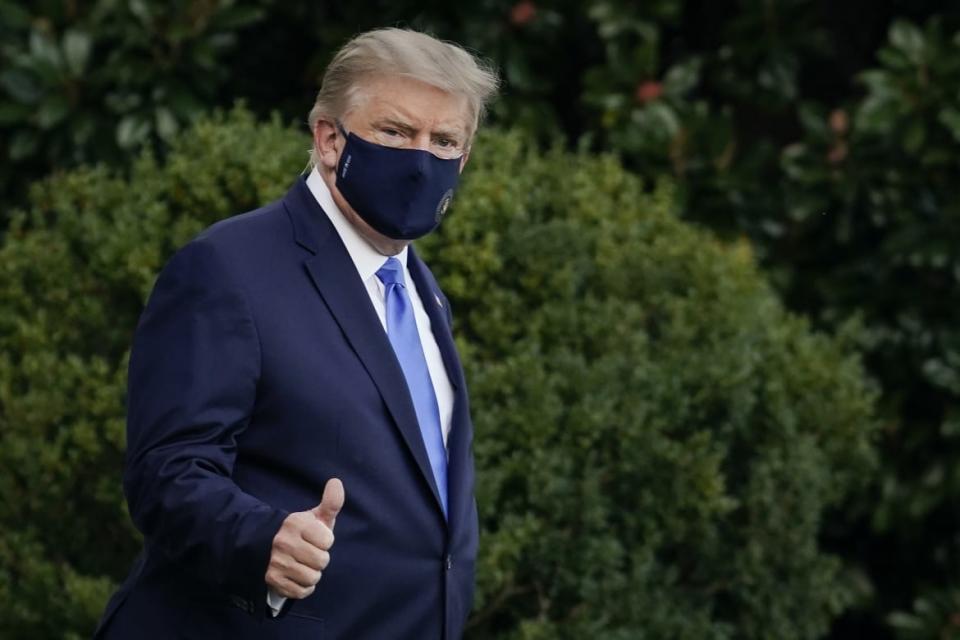 <div class="inline-image__caption"><p>U.S. President Donald Trump struggled to leave the White House for Walter Reed National Military Medical Center on the South Lawn of the White House on October 2, 2020 in Washington, DC after testing positive for COVID-19.</p></div> <div class="inline-image__credit">Drew Angerer/Getty Images</div>