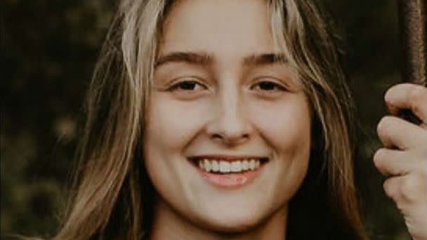 PHOTO: Alexa Bartell, 20, was fatally struck by a large rock while driving near Denver, Colorado. (Jefferson County Sheriff’s Office)