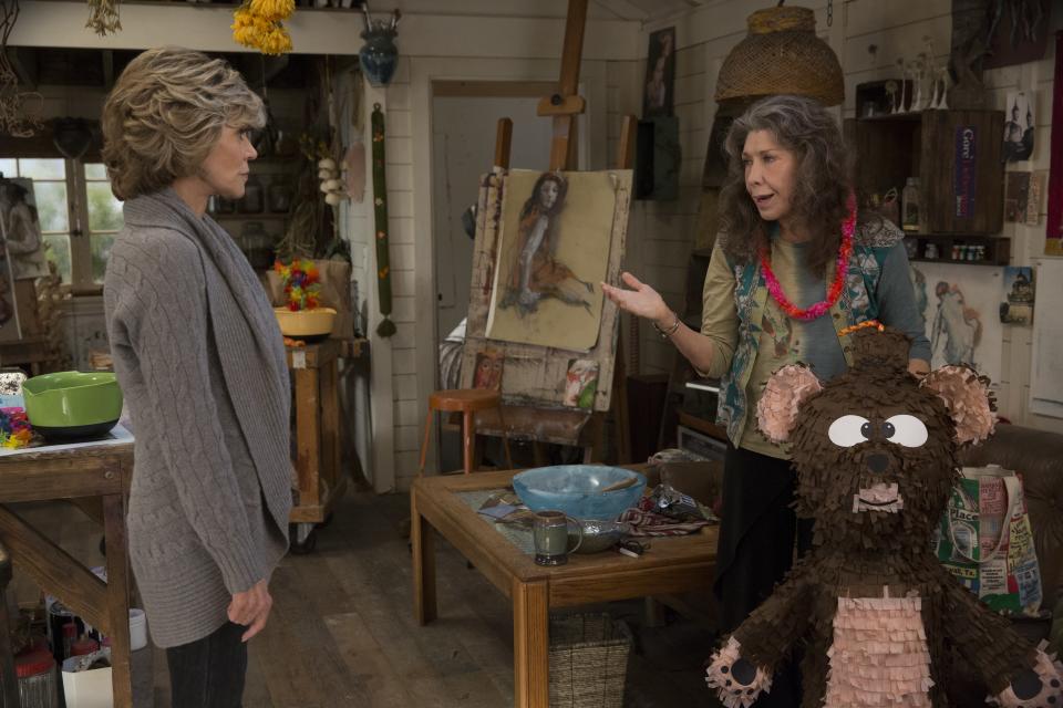 Jane Fonda as Grace and Lily Tomlin as Frankie in Frankie’s art studio.