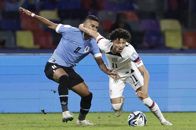 0-2. Uruguay vuela a semifinales para salvar el orgullo de