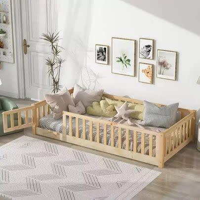 A no-frills floor bedframe for minimalists