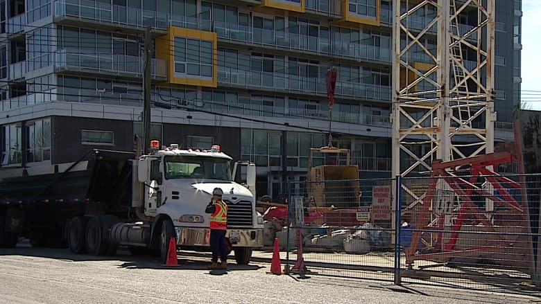 Alberta developers and builders concerned with city charters