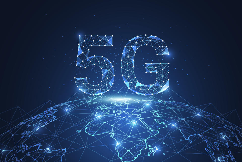 5G global network connection. Polygon connect dot and line shaped of network business. Vector Illustration