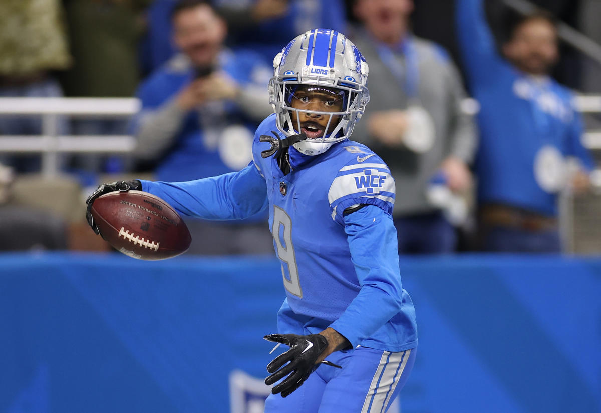 Lions WR Jameson Williams, four others suspended for betting