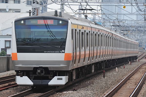 日本電車擁擠，許多「痴漢」藉機騷擾。（示意圖，翻攝東日本JR官網）