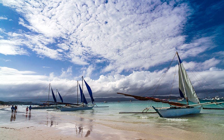 Boracay is reopening for a 10-day trial period - James Strachan