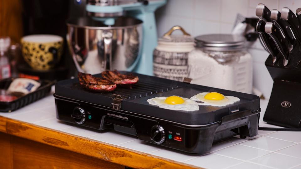 Best gifts for dad 2019: Hamilton Beach 3-in-1 Electric Griddle