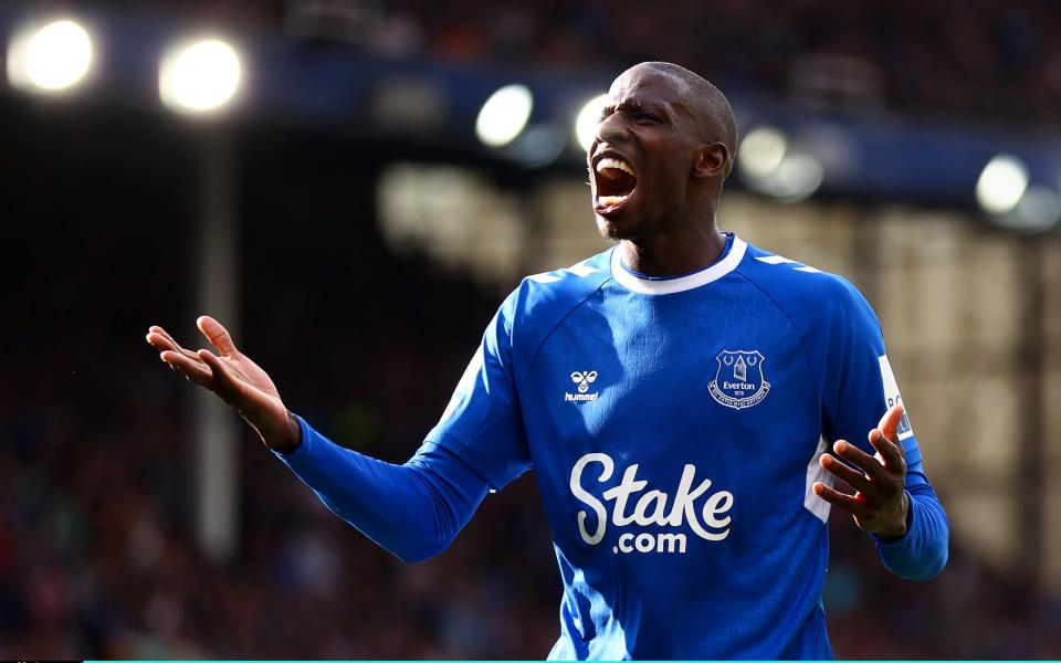 Abdoulaye Doucoure of Everton reacts to the fans during the Premier League match between Everton FC and AFC Bournemouth at Goodison Park on May 28, 2023 in Liverpool, England - Getty Images/Naomi Baker