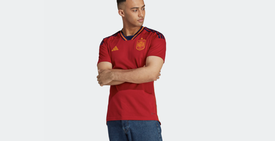 Jersey uniforme de local España 22. (Foto: adidas)