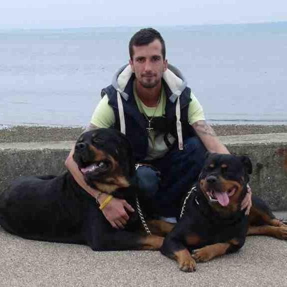 Dog kills man, 34, in Hampshire park - Ian 'Wiggy' Symes/Facebook