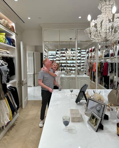 <p>Sofía Vergara/Instagram</p> Jesse Tyler Ferguson and Julie Bowen inside Sofía Vergara's closet.