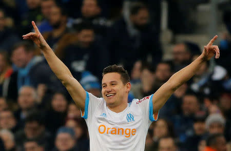 Soccer Football - Ligue 1 - Olympique de Marseille vs Bordeaux - Orange Velodrome, Marseille, France - February 18, 2018 Marseille's Florian Thauvin celebrates scoring their first goal REUTERS/Jean-Paul Pelissier