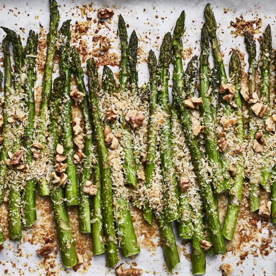 Garlic-Parmesan Asparagus