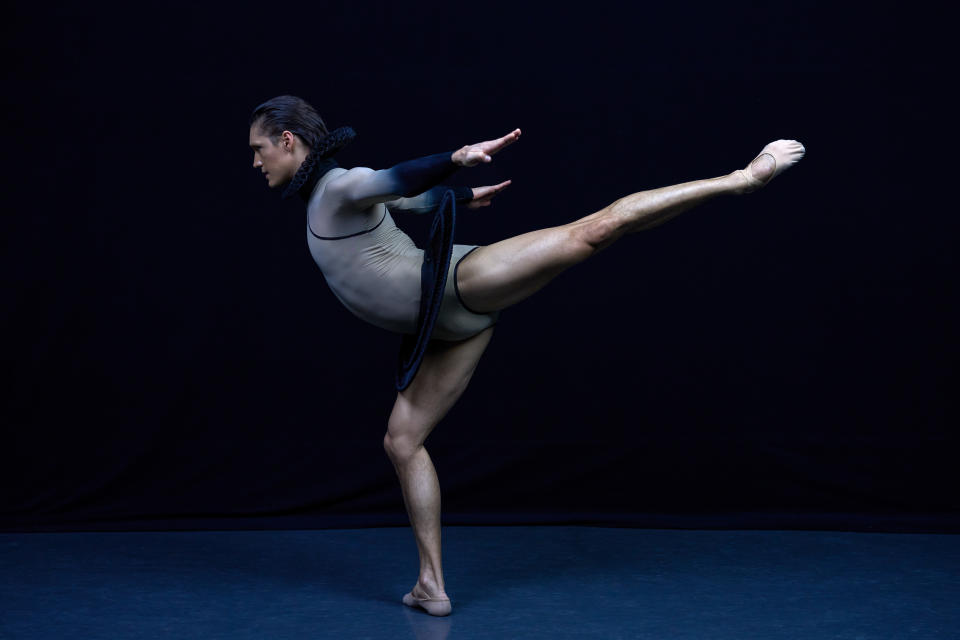 Daniel Camargo in Wayne McGregor’s 'Woolf Works.' Photo/ Fabrizio Ferri (1)