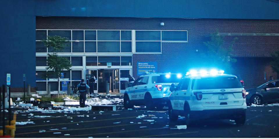 Police Shooting Leads To Widespread Looting And Violence In Chicago (Scott Olson / Getty Images)