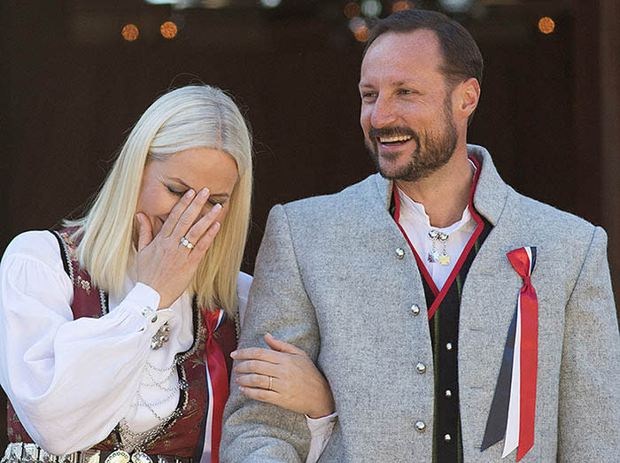 Mette Marit y Haakon de Noruega