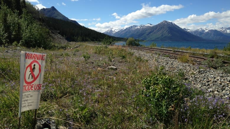 Yukon says no to herbicides along White Pass rail line