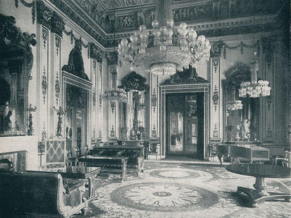 buckingham palace white drawing room