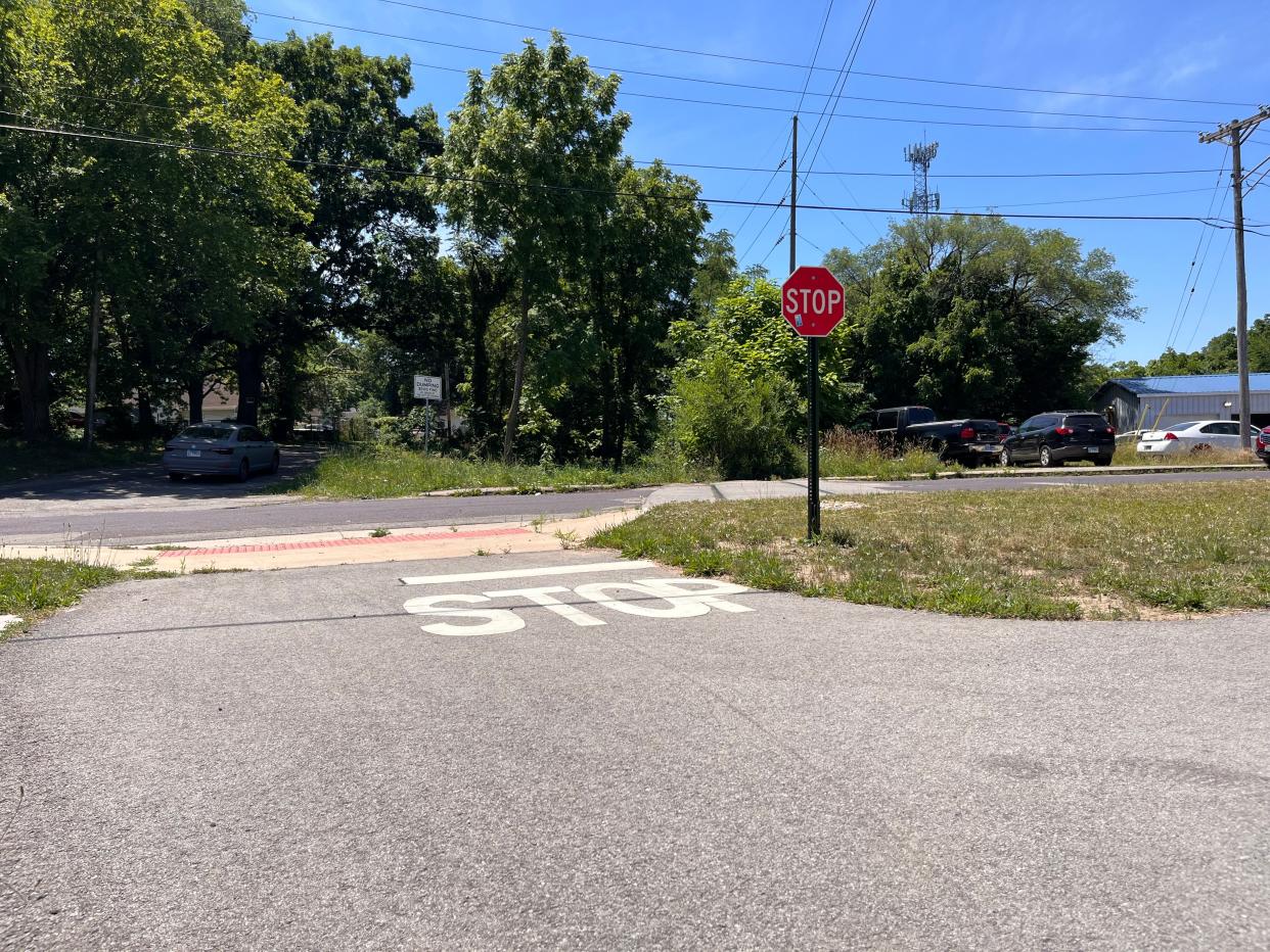 The end of the Rock Island Greenway on Park Avenue in Peoria's North Valley. An extension of the trail to Peoria's riverfront is being proposed by city officials.