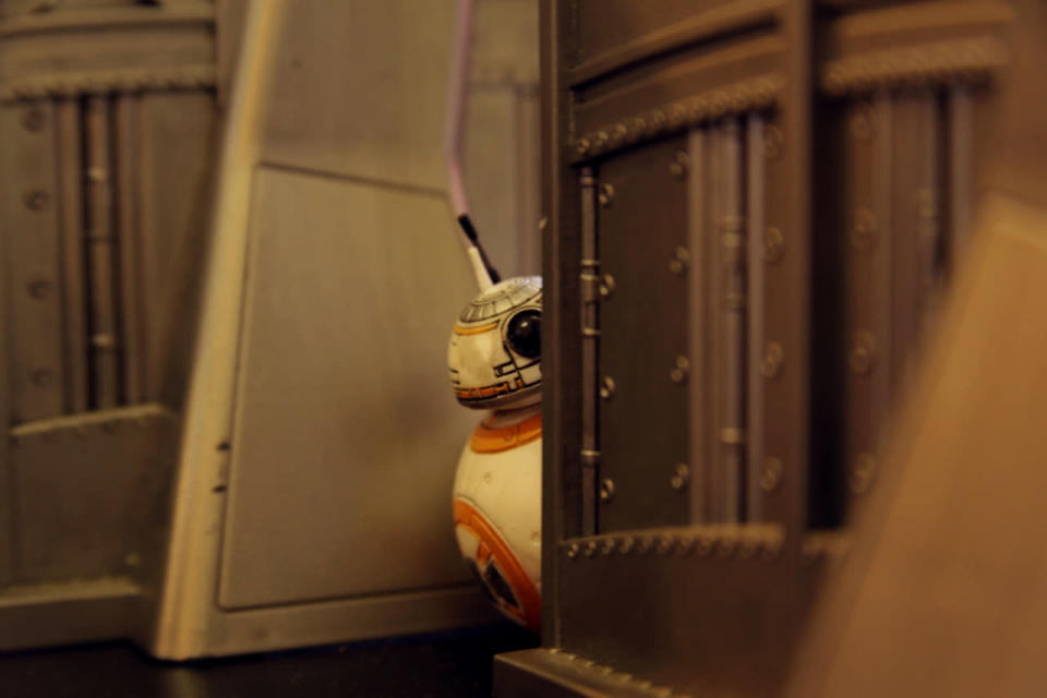 <p>“My submissions were inspired by one word: Curiosity. It is what I tried to capture with my BB-8 pic… Not as feisty as R2-D2, BB-8 immediately struck me as a droid who is more curious and cautious than R2-D2.”—Bobby Manguia (<a href="https://www.instagram.com/p/BEbjq53CYiM/" rel="nofollow noopener" target="_blank" data-ylk="slk:@madness80;elm:context_link;itc:0;sec:content-canvas" class="link ">@madness80</a>) </p>