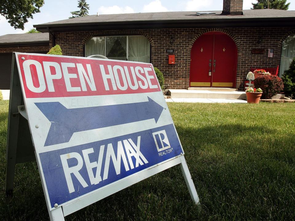 Open House sign remax getty