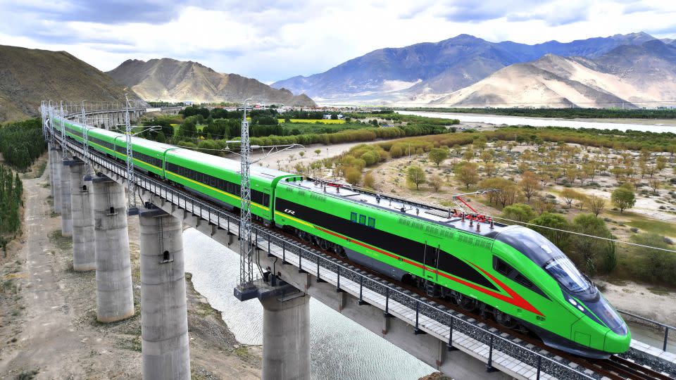 China's Fuxing trains can carry 1,200 passengers at speeds of 350 kph. - Chogo/Xinhua/Getty Images