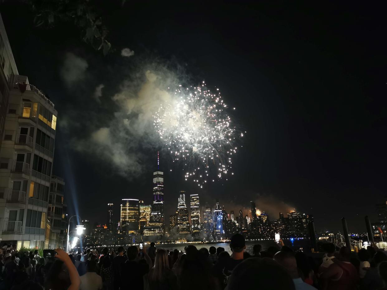  Huawei P30 Pro Camera Sample of Fireworks Show. 