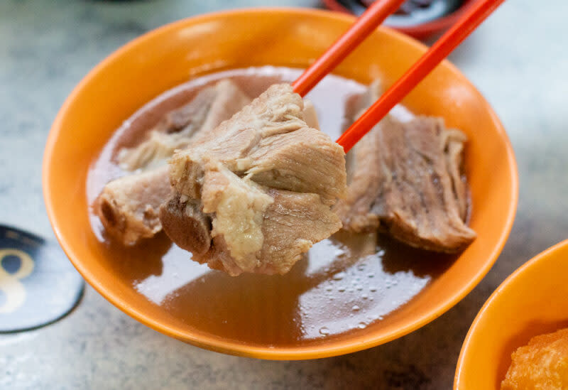 Ulu eateries - outram park ya hua rou gu cha pork ribs