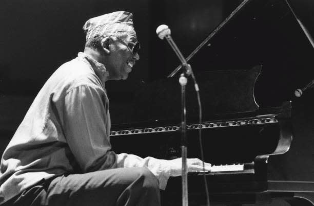 Ahmad Jamal performing on the piano in 1998. (Photo by National Jazz Archive/Heritage Images/Getty Images)