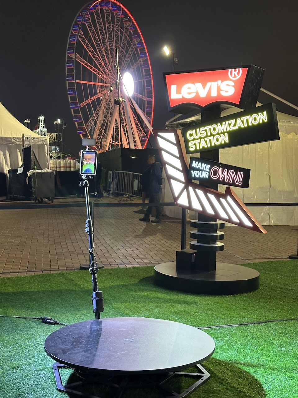 Clockenflap 2023 一連3日大型音樂節中環海濱登場！時尚寵兒聽歌兼去Levi’s美式加油站試穿Remix牛仔褸影OOTD