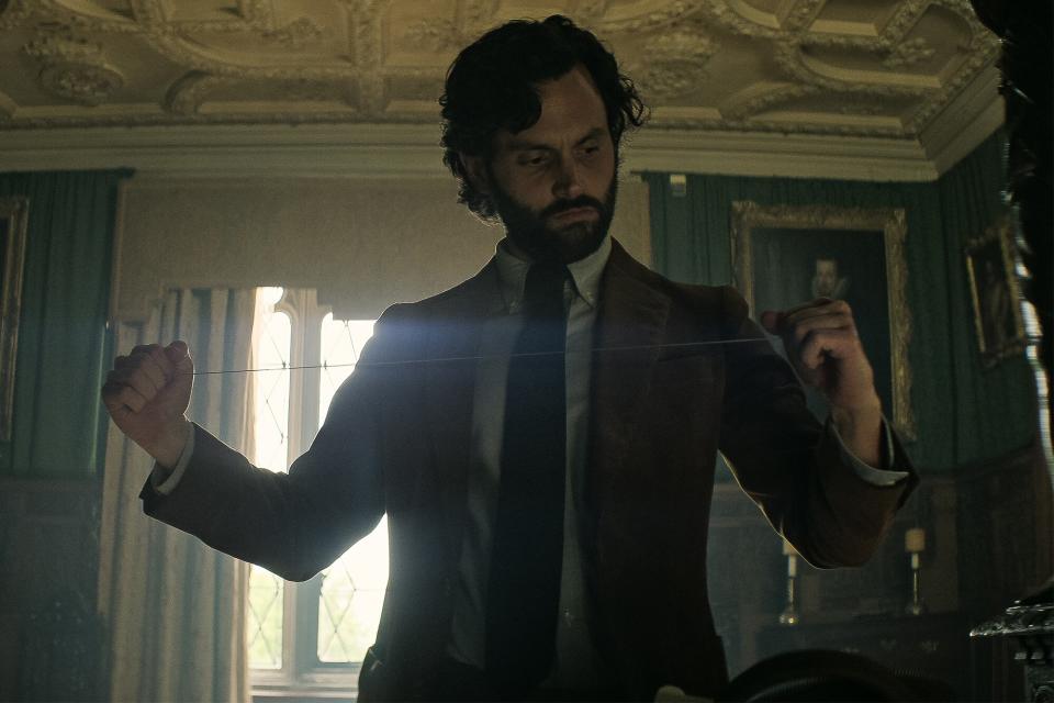 You. Penn Badgley as Joe Goldberg in episode 404 of You. Cr. Courtesy of Netflix © 2022