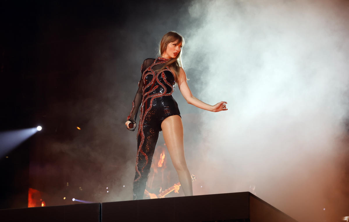 Eras' tour movie: Taylor Swift film's setlist, what to wear and more