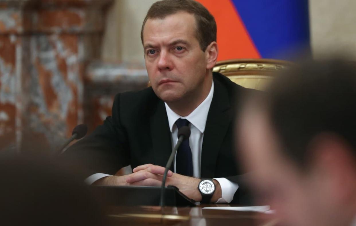 Dmitri Medvedev a indiqué qu'aucun accord n'avait été trouvé pour empêcher l'extension de l'embargo à l'Ukraine.  - YEKATERINA SHTUKINA - AFP