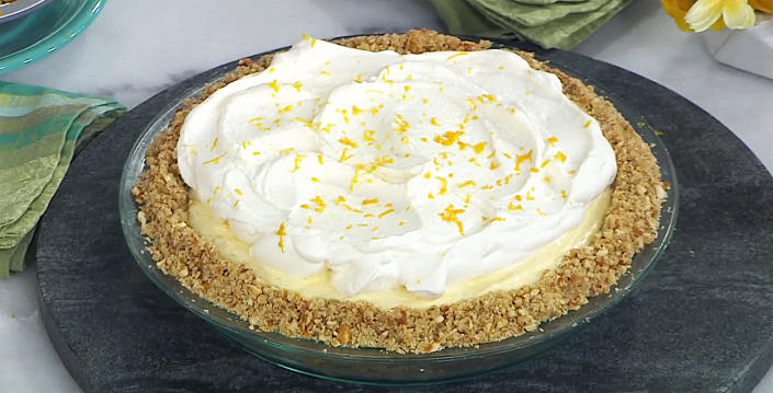 No Bake Orange Cream Pie with Pretzel Crust (TODAY)