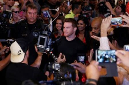 Boxing - Saul 'Canelo' Alvarez & Amir Khan Grand Arrivals - MGM Grand, Las Vegas, United States of America - 3/5/16 Saul 'Canelo' Alvarez during the Grand Arrivals Action Images via Reuters / Andrew Couldridge Livepic