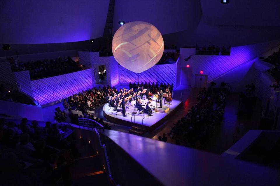 With indoor concerts off-limits, Michael Tilson Thomas will lead the New World Symphony in a special drive-in Wallcast, available only to NWS season subscribers.