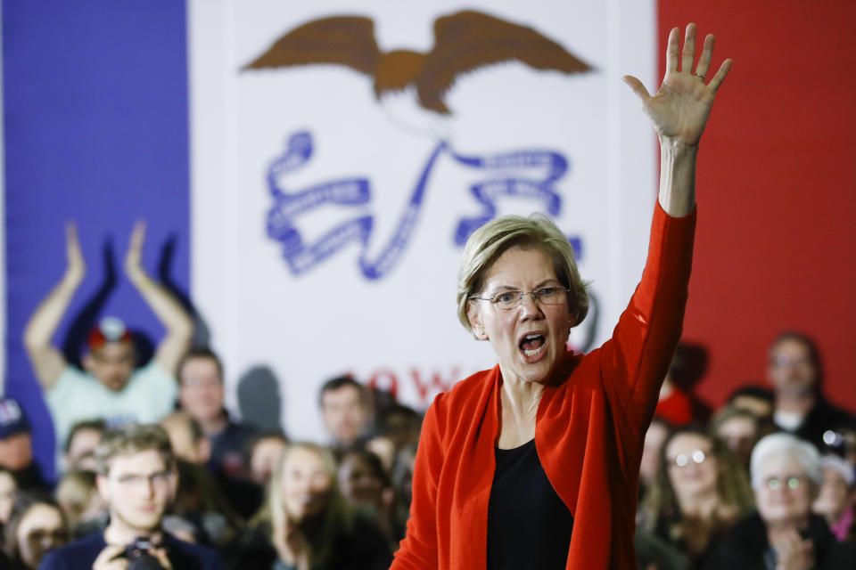 Democratic presidential candidate Sen. Elizabeth Warren, D-Mass., gestures during a campaign event, Sunday, Jan. 26, 2020, in Cedar Rapids, Iowa. (Photo: Matt Rourke/AP)